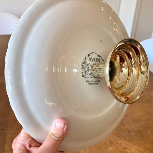 Vintage “Red Red Roses” Avon cake stand 🌹 - Picture 7 of 7